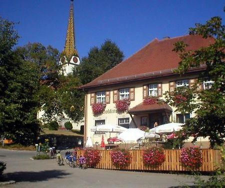 Gasthof Zum Goldenen Kreuz Wilhelmsdorf  Buitenkant foto