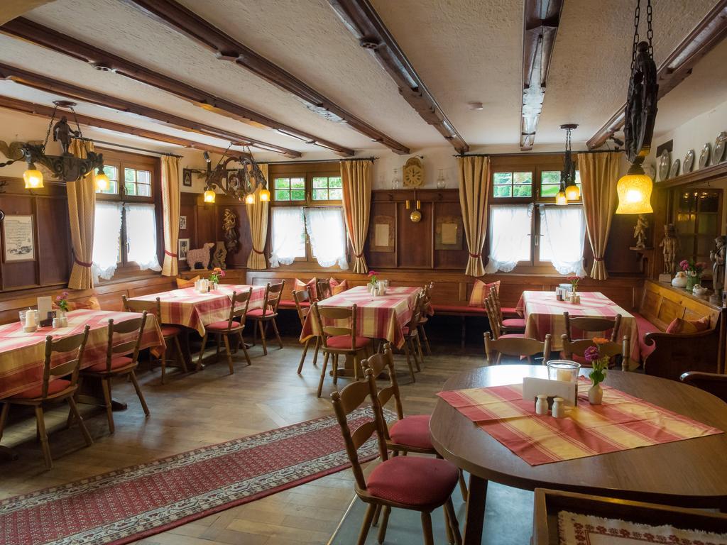 Gasthof Zum Goldenen Kreuz Wilhelmsdorf  Buitenkant foto